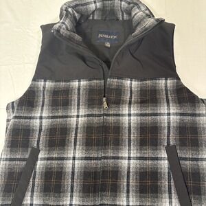 VEST PUFFER Pendleton Men M Black  Zip Down Filled Wool Blend BLACK/BRN NWOT‎
